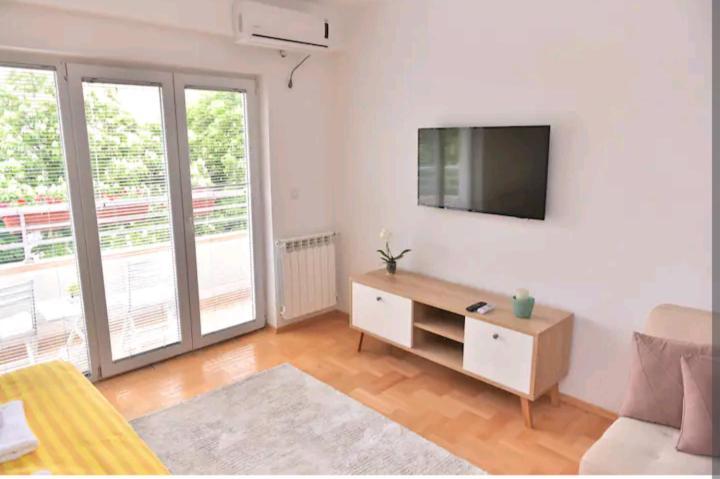 סקופיה Milica Apartments מראה חיצוני תמונה